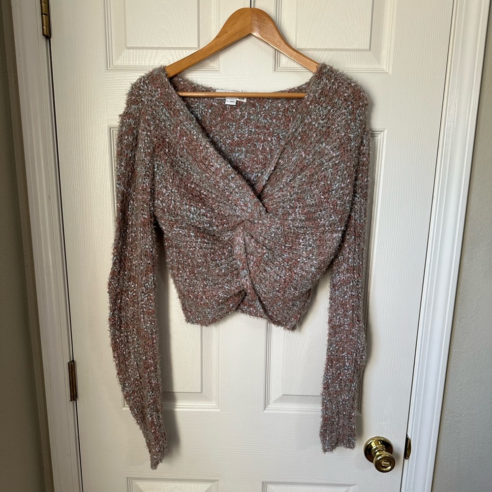 Louna Knot Sweater